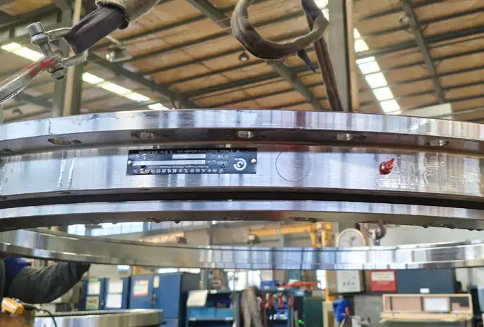 回转支承参数与载荷